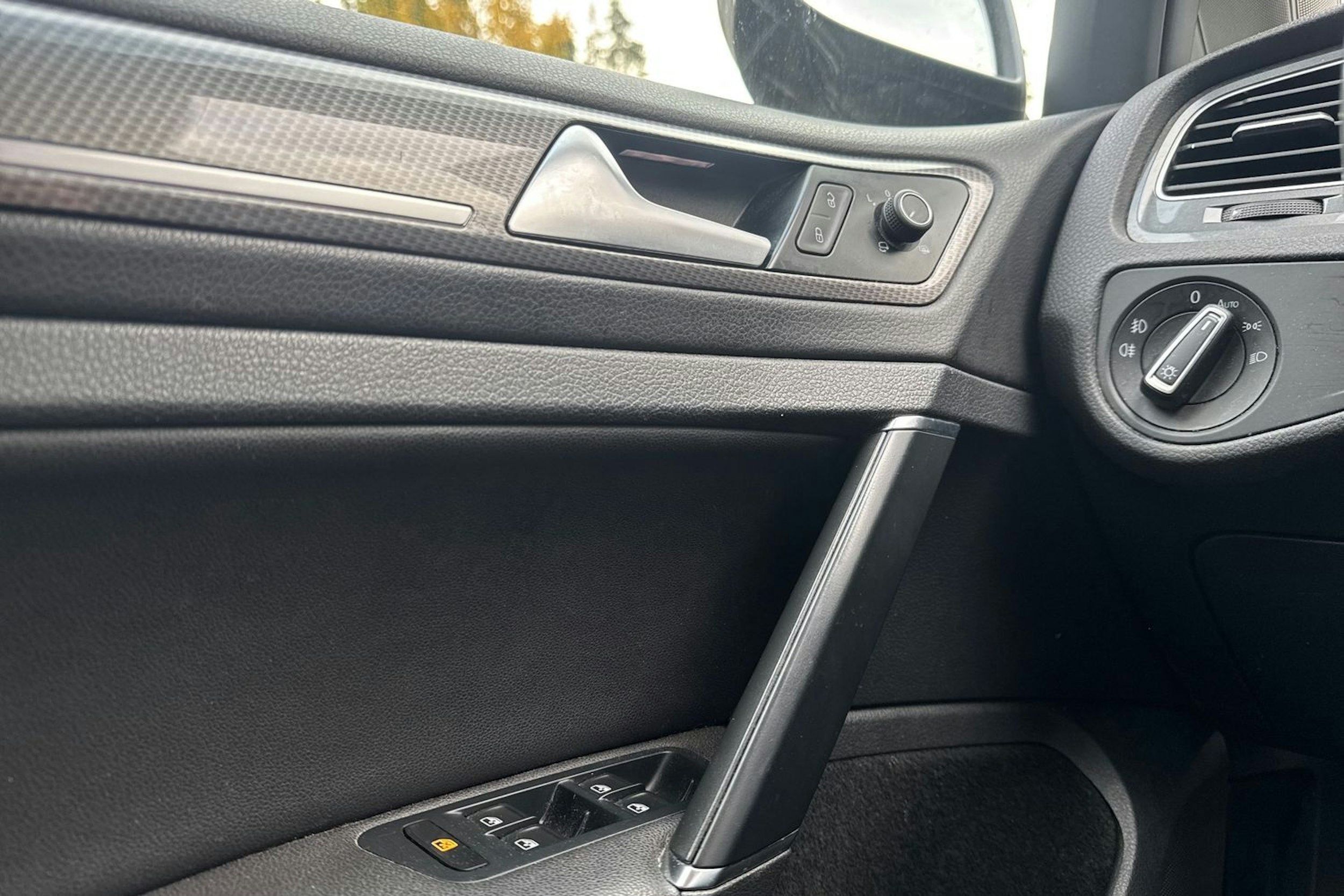 Sininen Volkswagen GOLF 2016 kuva 14.