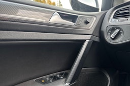 Sininen Volkswagen GOLF 2016 kuva 14.
