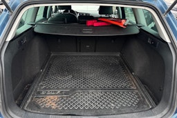 Sininen Volkswagen GOLF 2016 kuva 21.