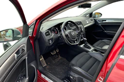 Punainen Volkswagen GOLF 2016 kuva 3.