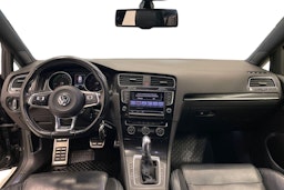 musta Volkswagen Golf 2016 kuva 9.