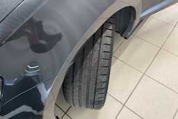 musta Volkswagen Golf 2016 kuva 13.