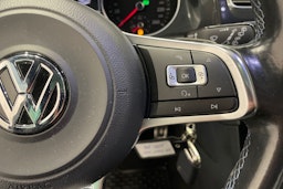 musta Volkswagen Golf 2016 kuva 15.