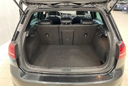 musta Volkswagen Golf 2016 kuva 21.