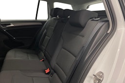 valkoinen Volkswagen Golf 2016 kuva 8.