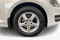 valkoinen Volkswagen Golf 2016 kuva 9.