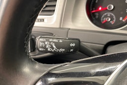 valkoinen Volkswagen Golf 2016 kuva 11.