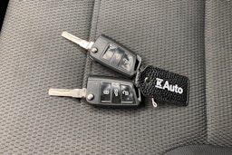 valkoinen Volkswagen Golf 2016 kuva 15.