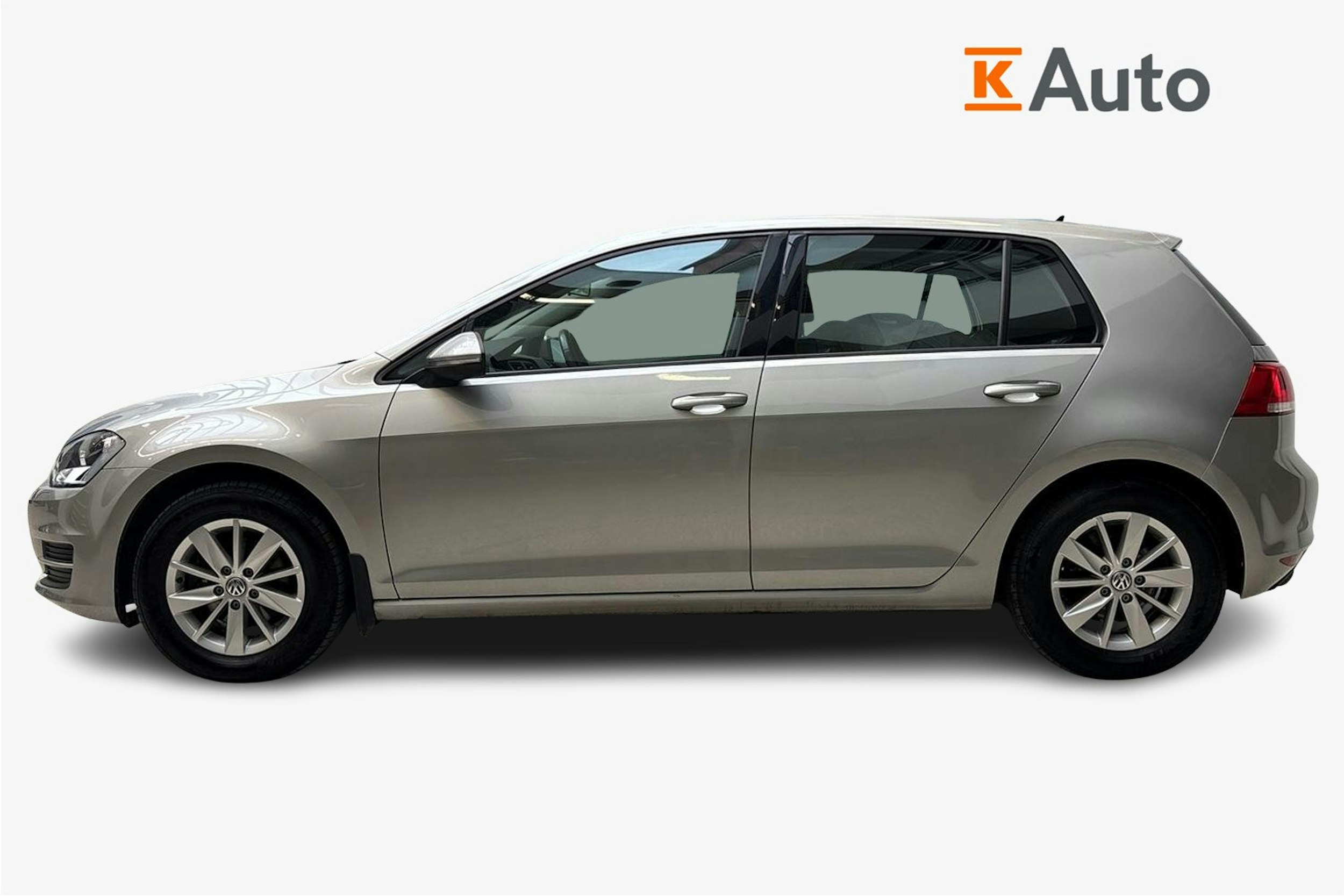 harmaa Volkswagen Golf 2016 kuva 5.