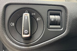 harmaa Volkswagen Golf 2016 kuva 13.