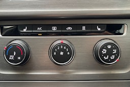 harmaa Volkswagen Golf 2016 kuva 18.