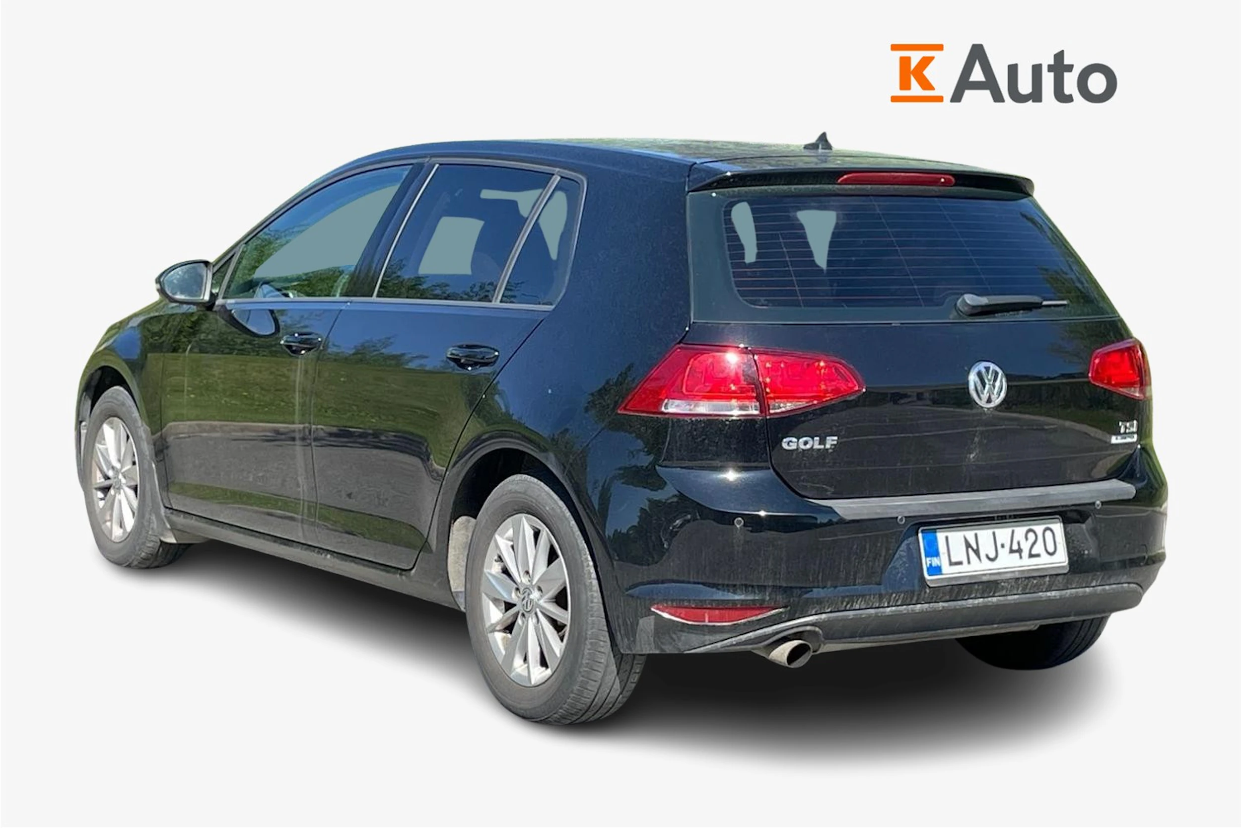 Musta Volkswagen GOLF 2016 kuva 2.