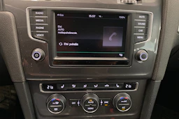 valkoinen Volkswagen Golf 2016 kuva 22.