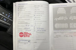 valkoinen Volkswagen Golf 2016 kuva 30.