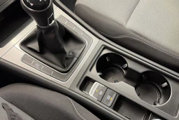valkoinen Volkswagen Golf 2016 kuva 16.