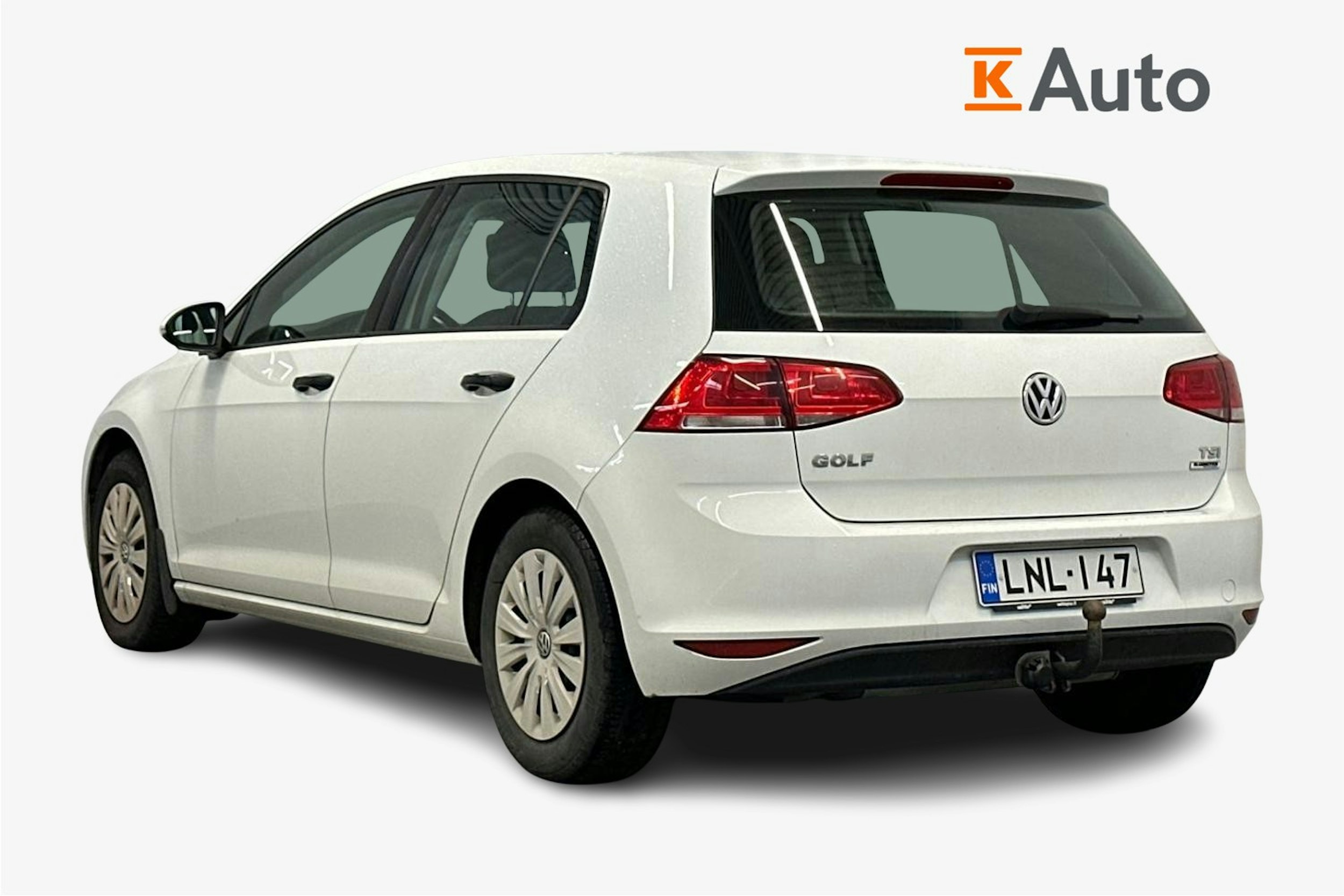 valkoinen Volkswagen Golf 2016 kuva 2.
