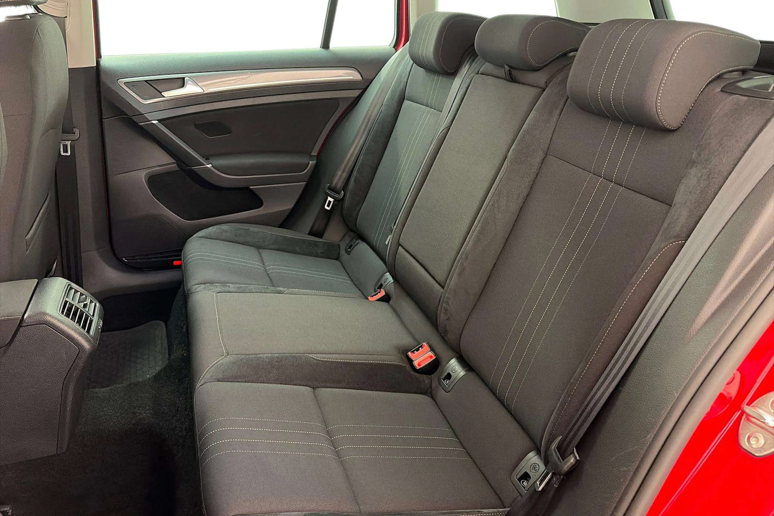 punainen Volkswagen Golf 2016 kuva 8.