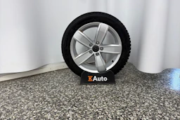 punainen Volkswagen Golf 2016 kuva 10.