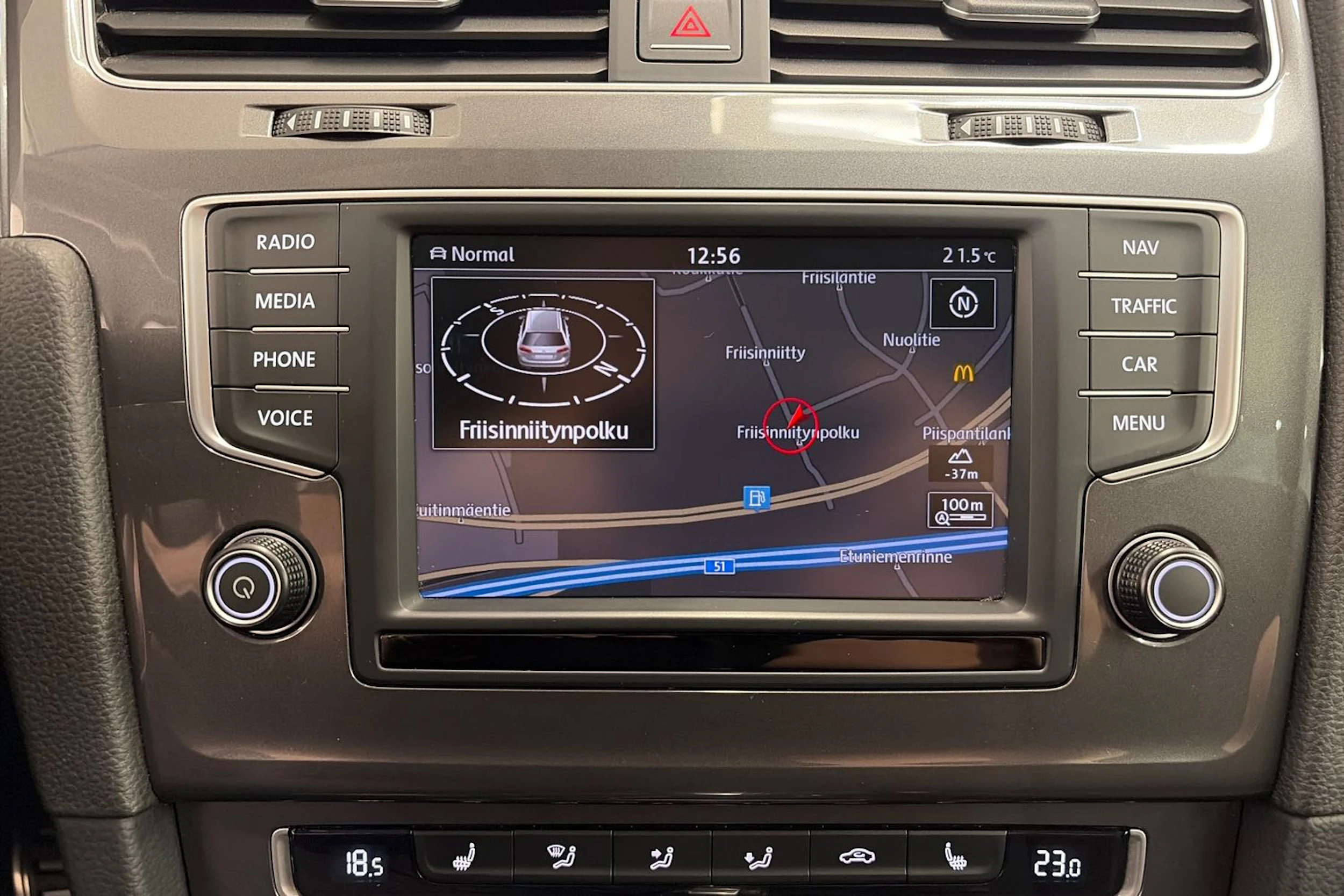 punainen Volkswagen Golf 2016 kuva 17.