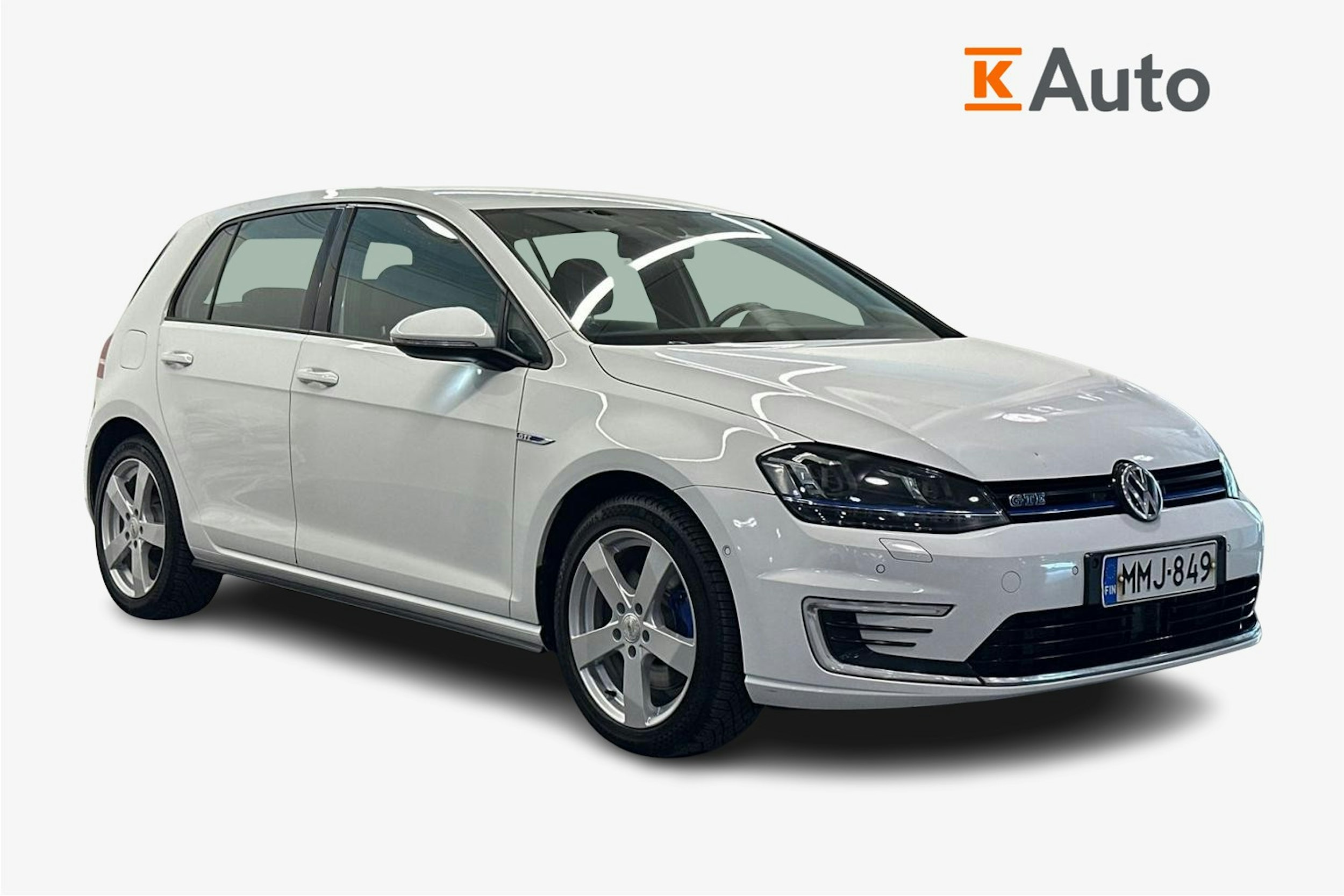 valkoinen Volkswagen Golf 2016 kuva 1.