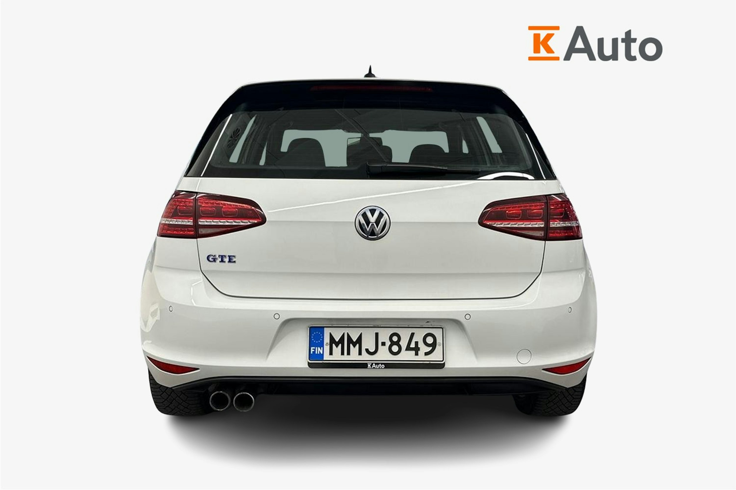 valkoinen Volkswagen Golf 2016 kuva 3.