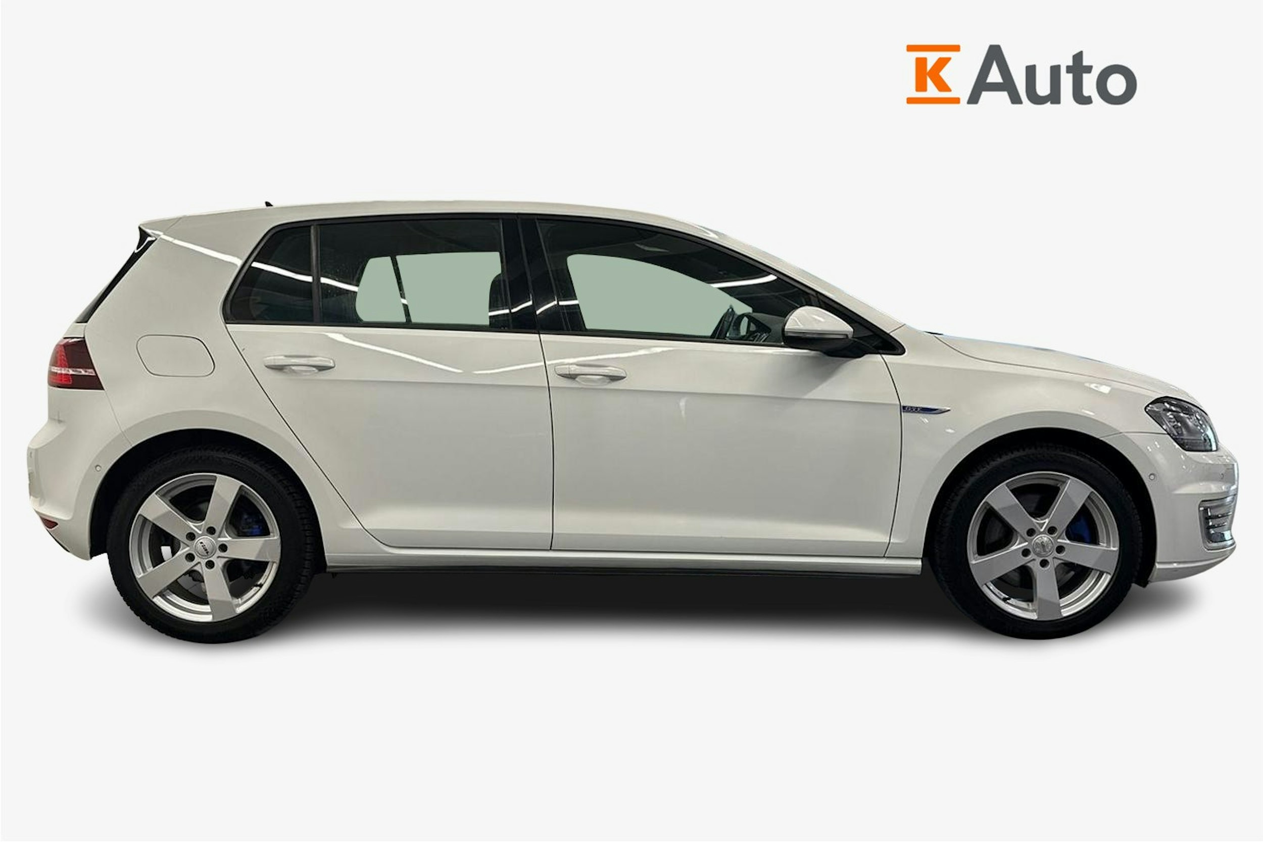 valkoinen Volkswagen Golf 2016 kuva 6.