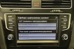 valkoinen Volkswagen Golf 2016 kuva 21.