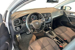 valkoinen Volkswagen Golf 2016 kuva 3.