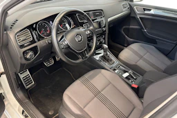 valkoinen Volkswagen Golf 2016 kuva 6.