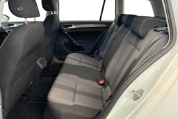 valkoinen Volkswagen Golf 2016 kuva 8.