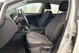 valkoinen Volkswagen Golf 2016 kuva 11.