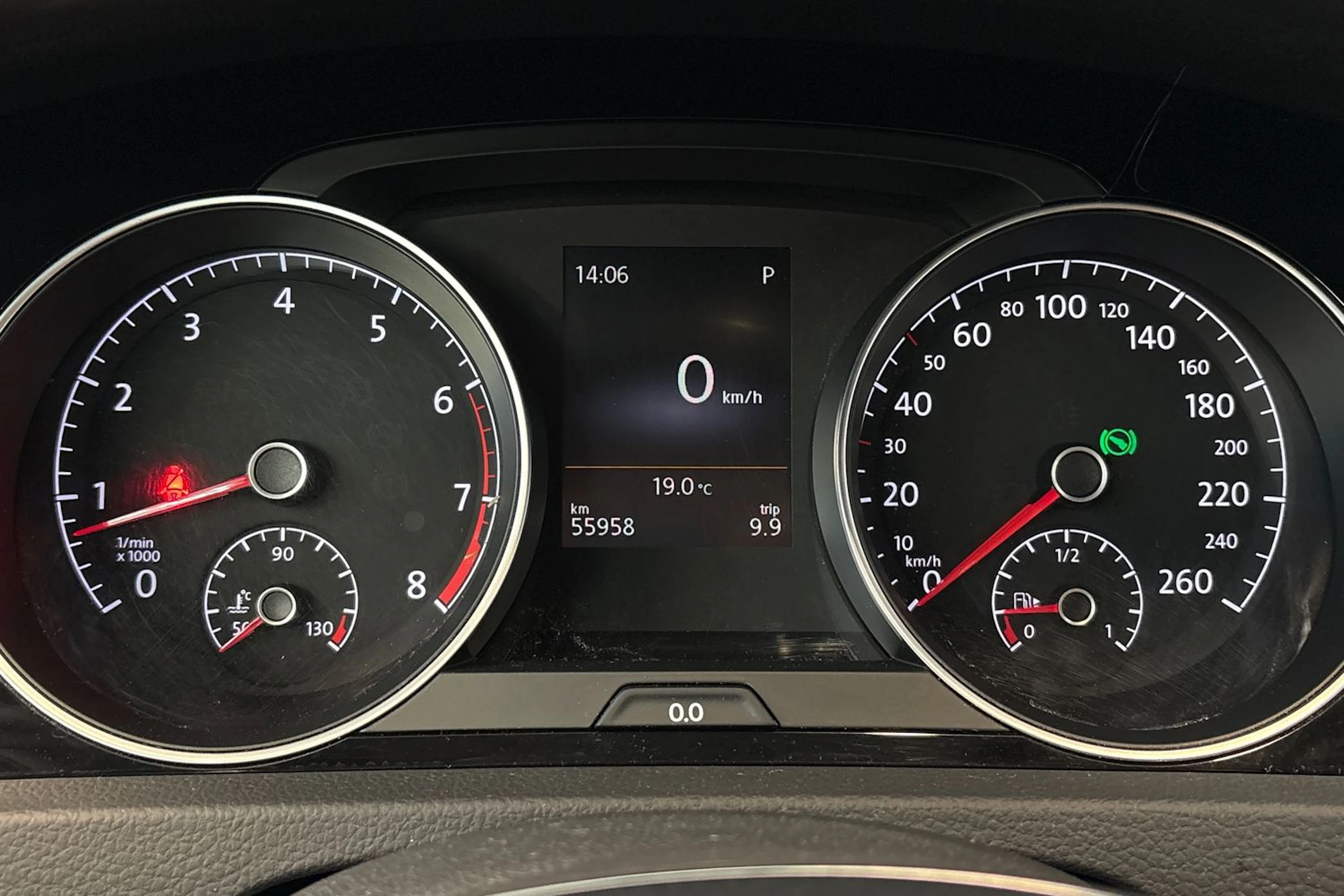 valkoinen Volkswagen Golf 2016 kuva 14.