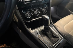 Harmaa Volkswagen GOLF 2016 kuva 18.