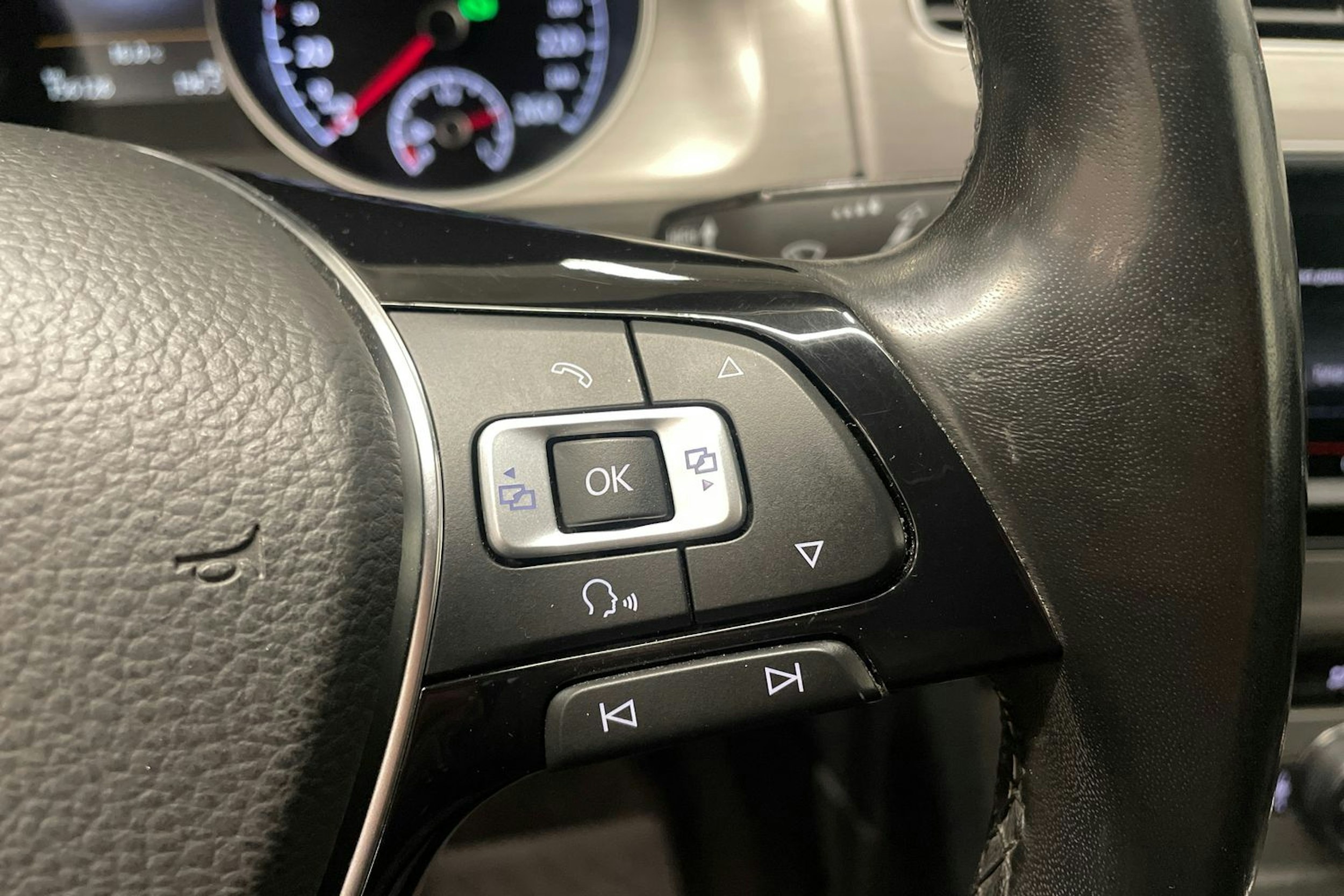 met. harmaa Volkswagen Golf 2016 kuva 16.