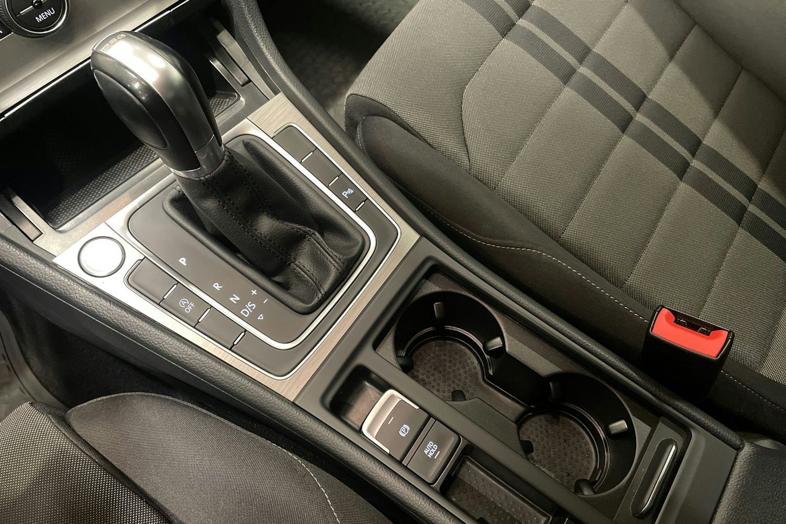 met. harmaa Volkswagen Golf 2016 kuva 29.