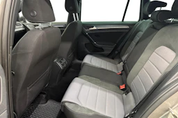 harmaa Volkswagen Golf 2016 kuva 9.