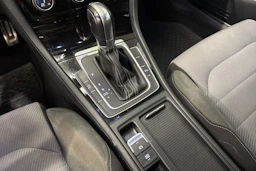 harmaa Volkswagen Golf 2016 kuva 15.