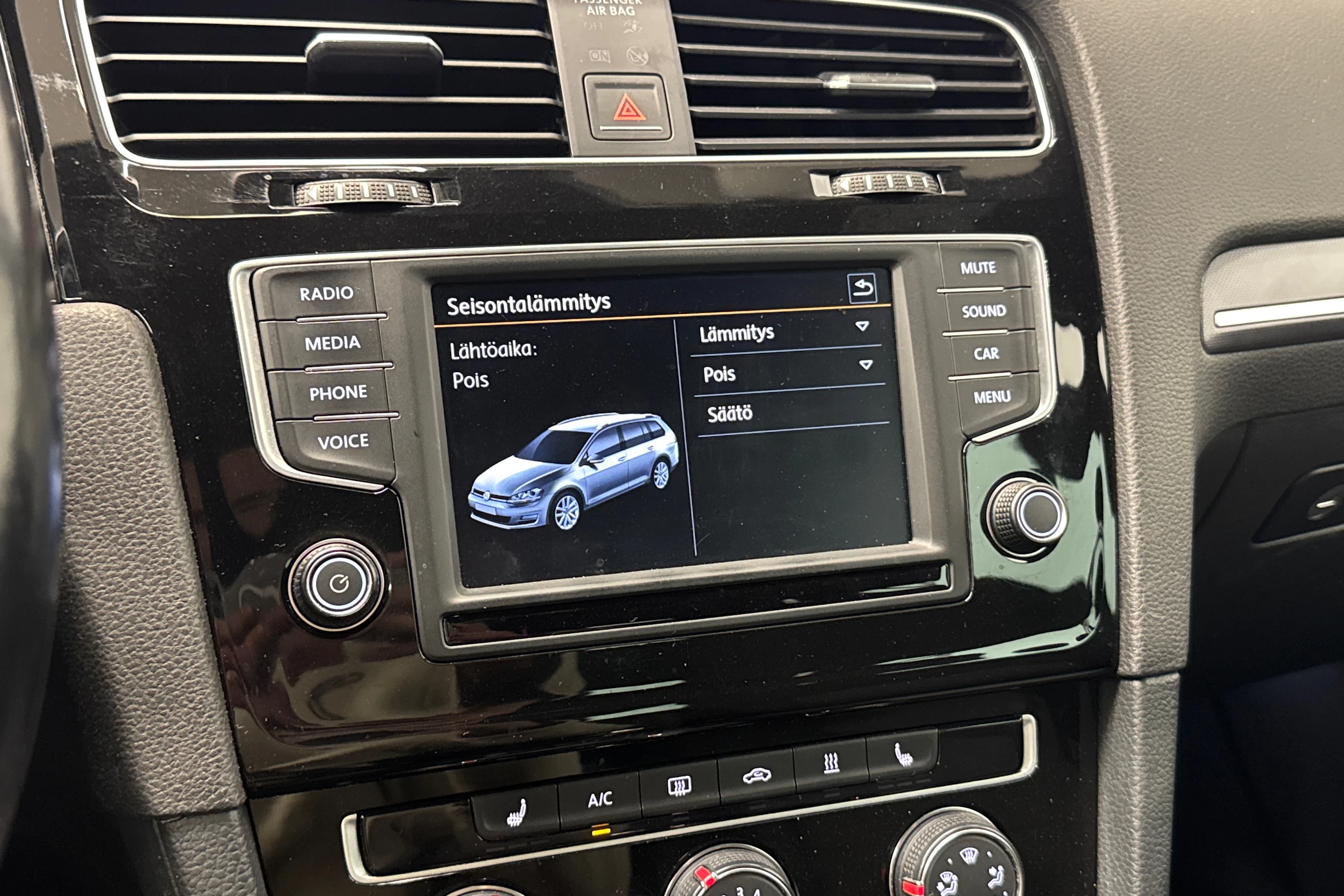 harmaa Volkswagen Golf 2016 kuva 18.