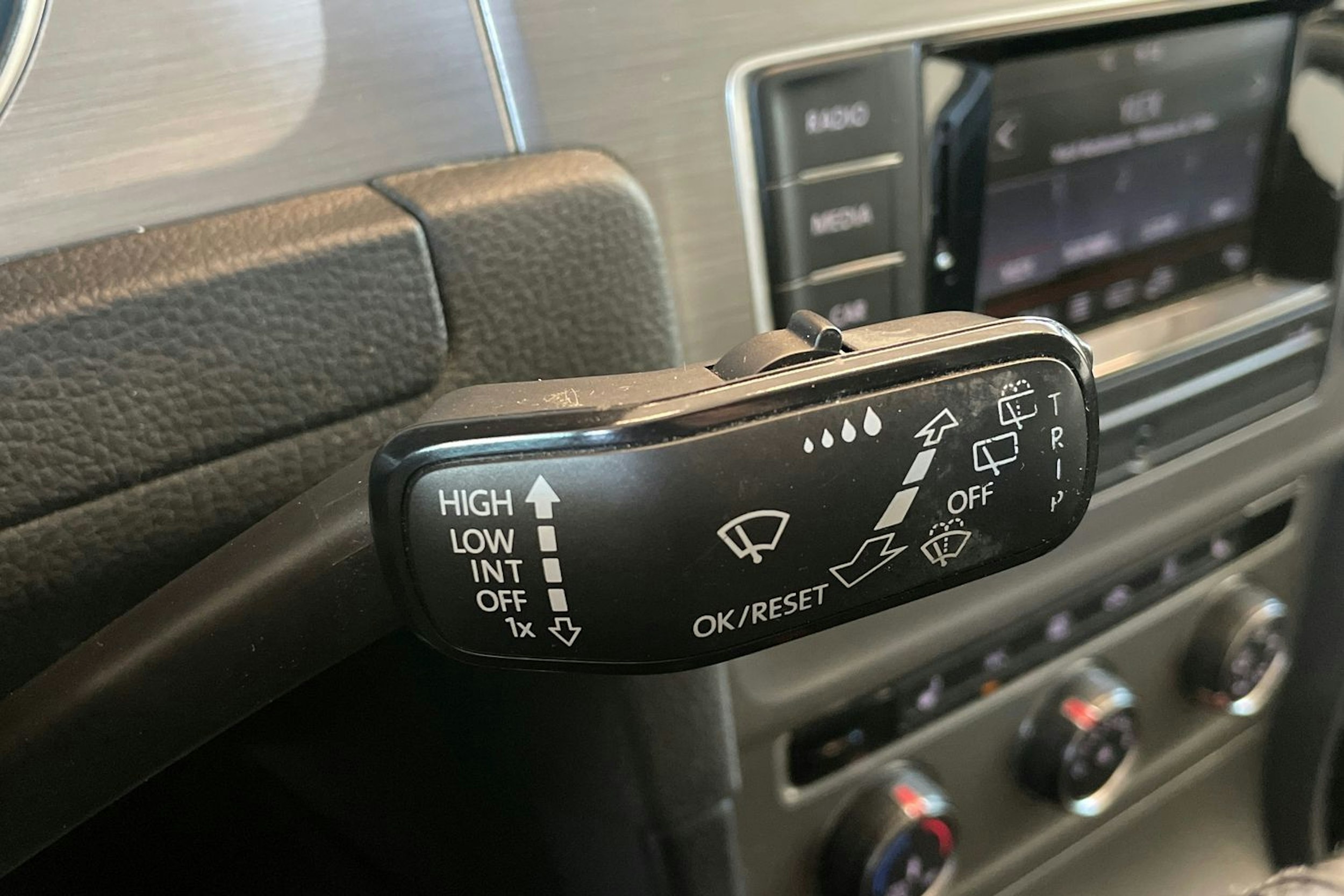 Harmaa Volkswagen GOLF 2016 kuva 18.