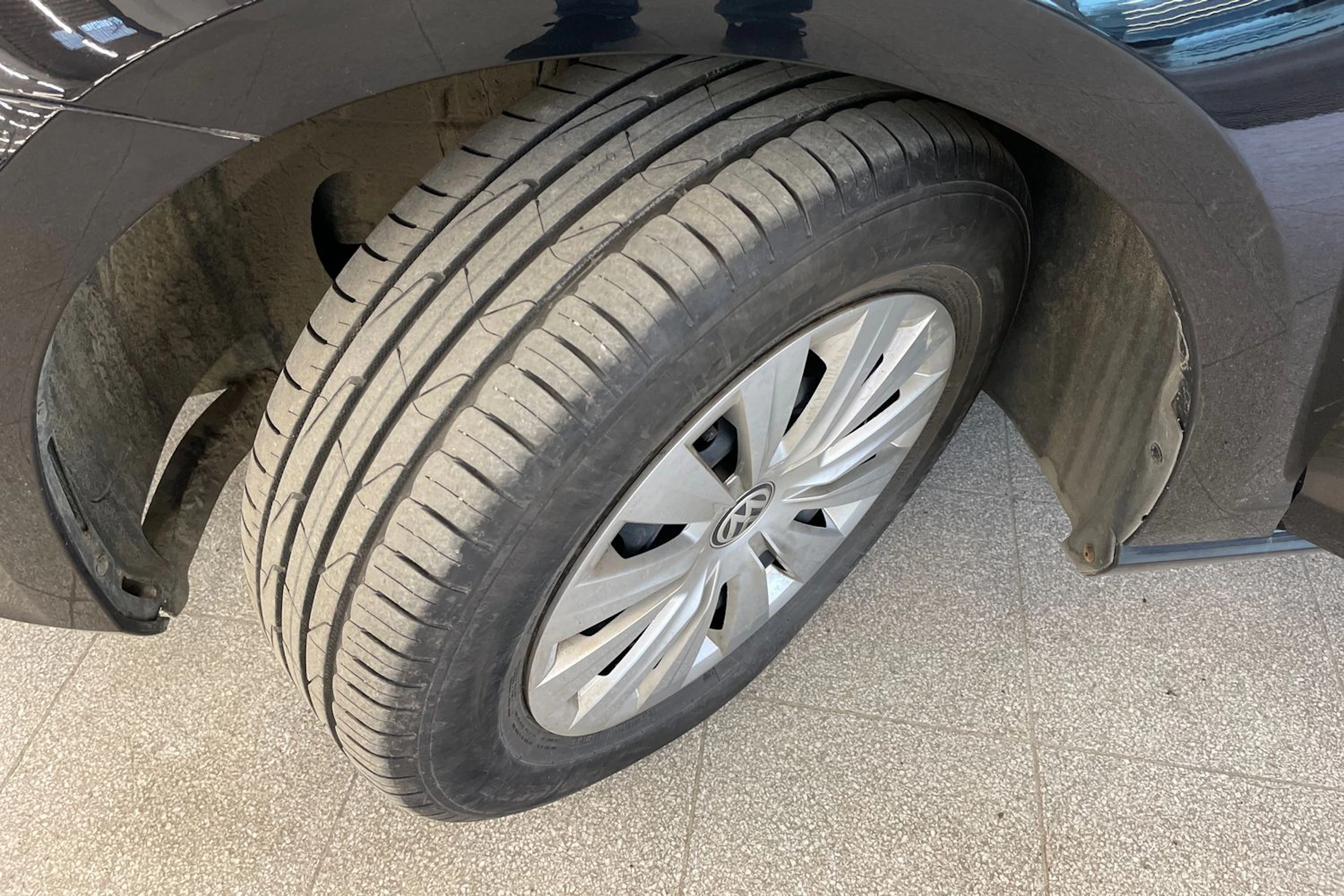 musta Volkswagen Golf 2016 kuva 10.