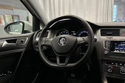 valkoinen Volkswagen Golf 2016 kuva 16.