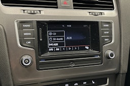 valkoinen Volkswagen Golf 2016 kuva 20.