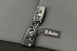 valkoinen Volkswagen Golf 2016 kuva 25.