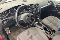 punainen Volkswagen Golf 2016 kuva 3.