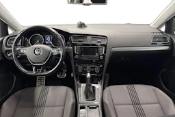 punainen Volkswagen Golf 2016 kuva 9.
