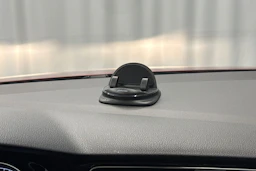 punainen Volkswagen Golf 2016 kuva 26.