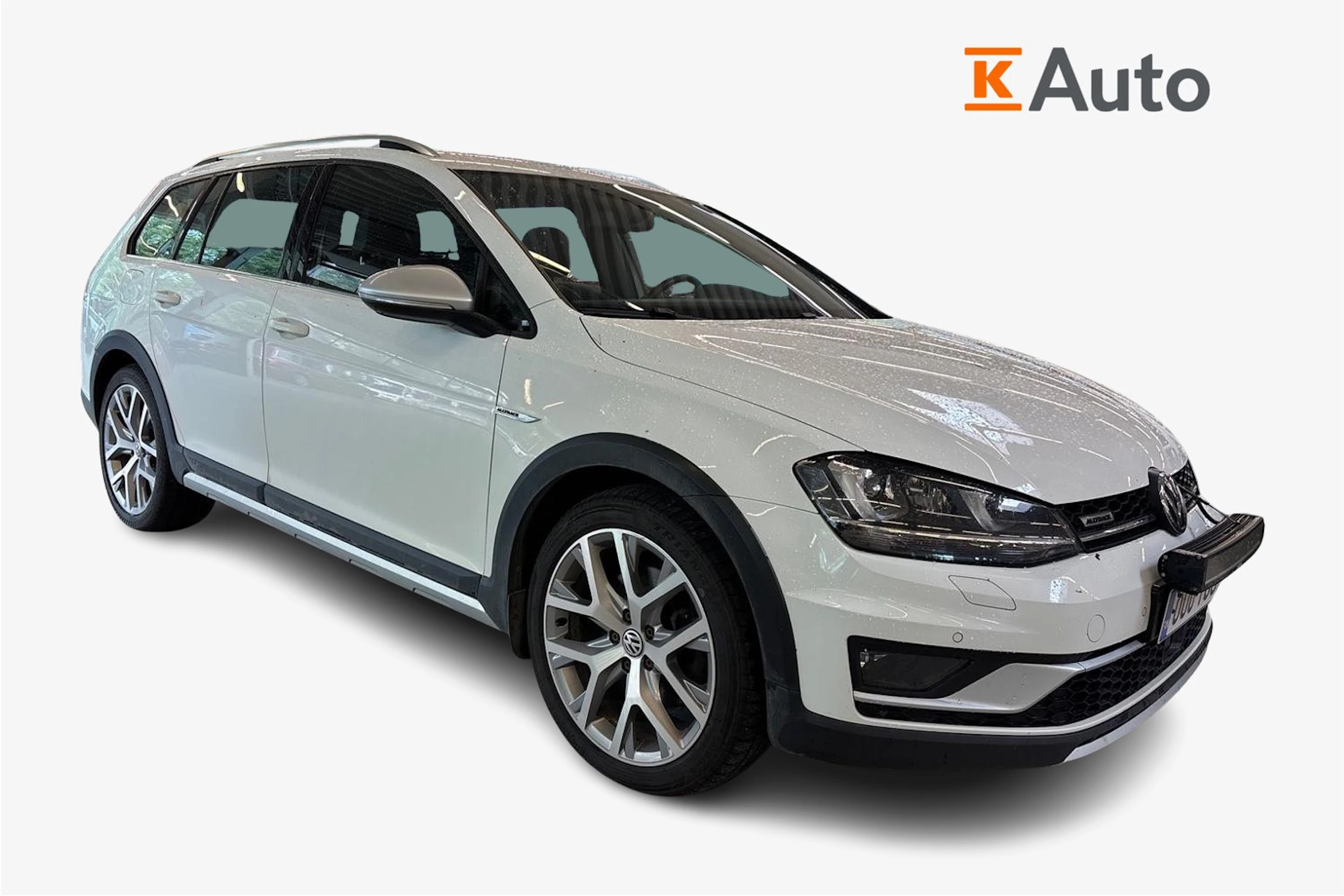 Valkoinen Volkswagen GOLF 2016 kuva 1.