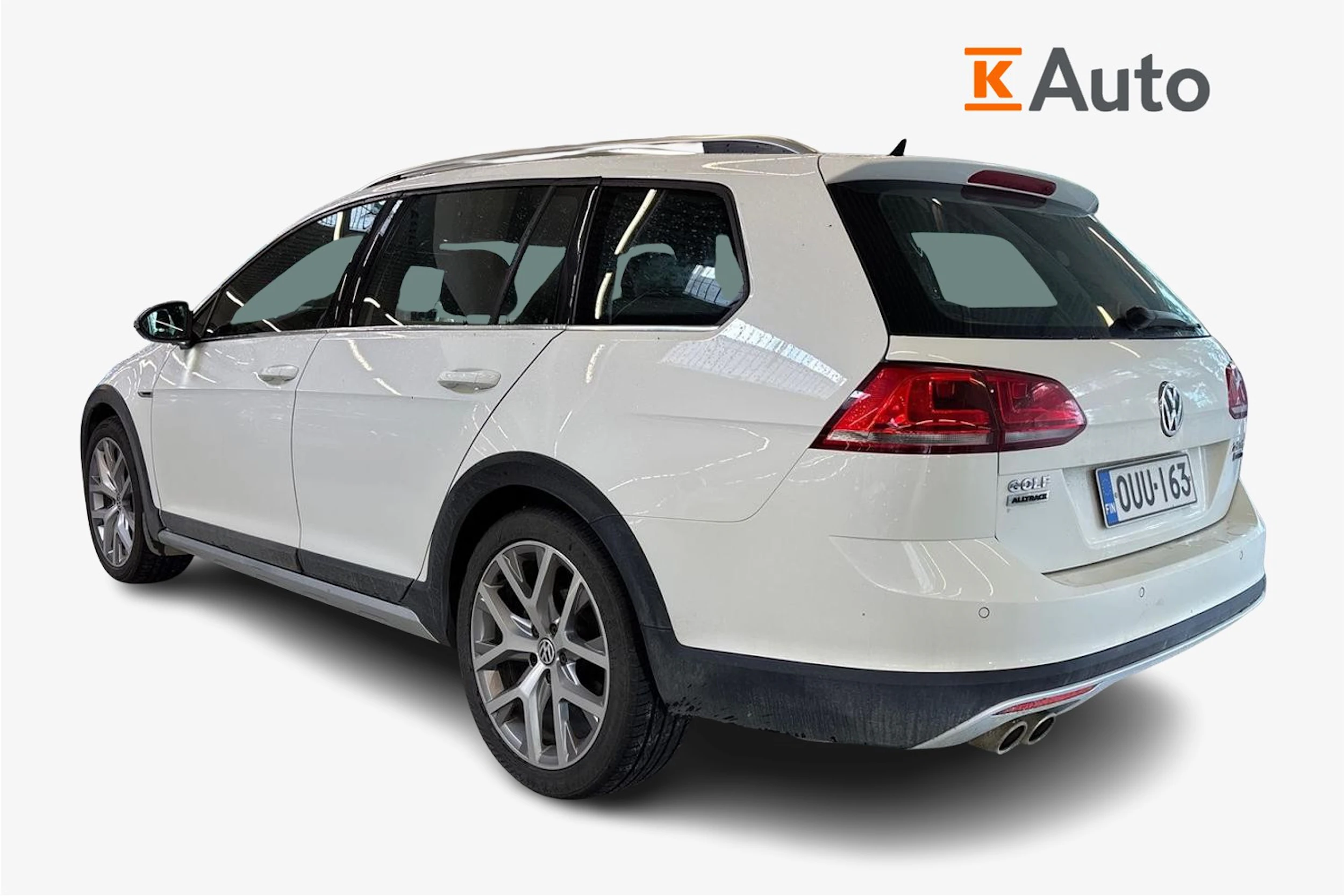 Valkoinen Volkswagen GOLF 2016 kuva 2.