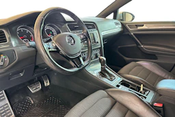Valkoinen Volkswagen GOLF 2016 kuva 6.
