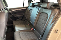 Valkoinen Volkswagen GOLF 2016 kuva 8.
